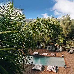 Gasthuis Holistika : / Pool / Air Conditioning/ Mont Faron, Toulon